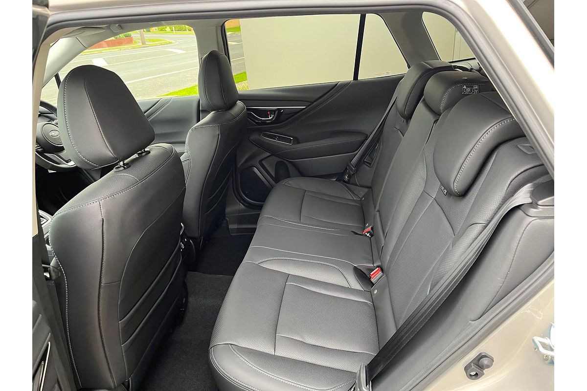 2025 Subaru Outback AWD Touring 6GEN