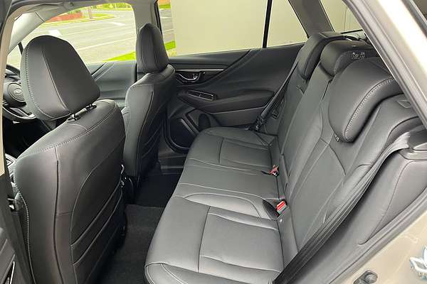2025 Subaru Outback AWD Touring 6GEN