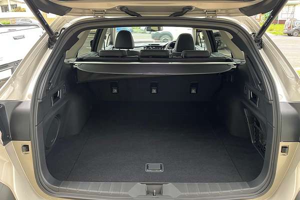 2025 Subaru Outback AWD Touring 6GEN