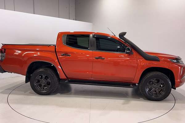 2022 Mitsubishi Triton GSR MR 4X4