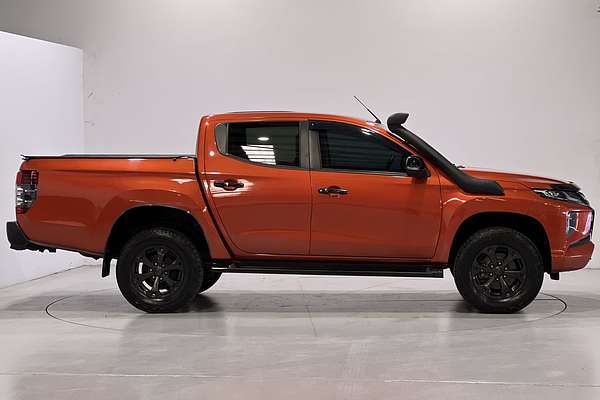 2022 Mitsubishi Triton GSR MR 4X4