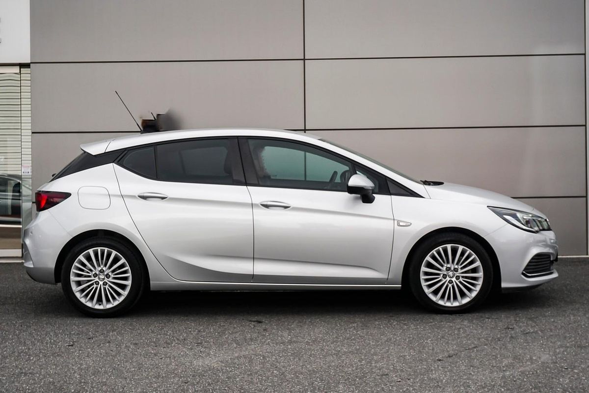 2017 Holden Astra R BK