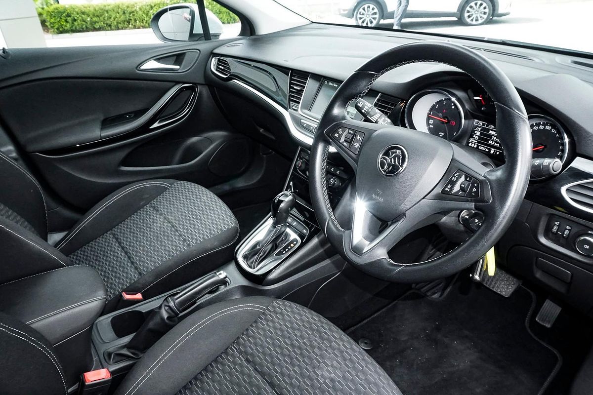 2017 Holden Astra R BK