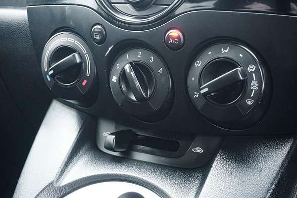 2012 Mazda 2 Neo DE Series 2