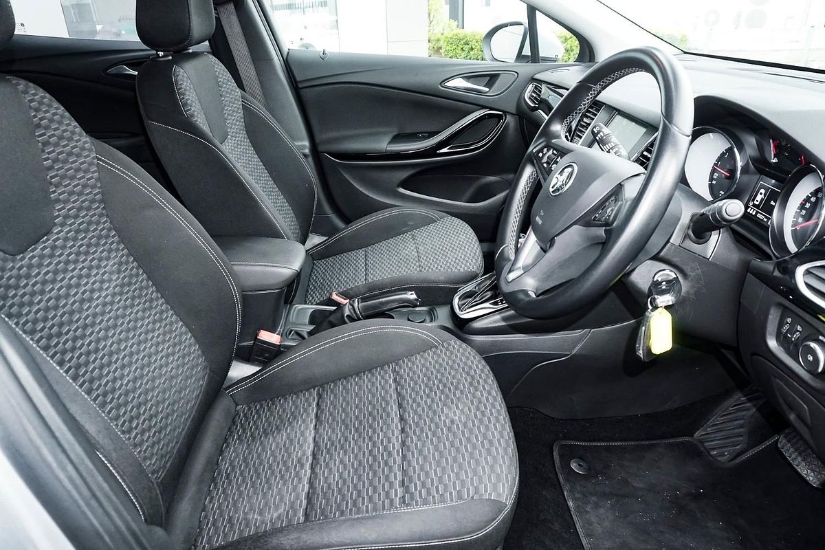 2017 Holden Astra R BK