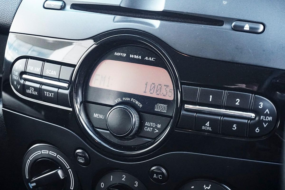 2014 Mazda 2 Neo Sport DE Series 2