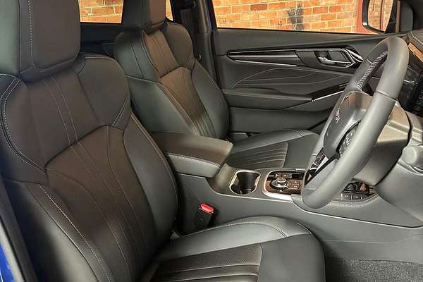 2025 Isuzu MU-X LS-T