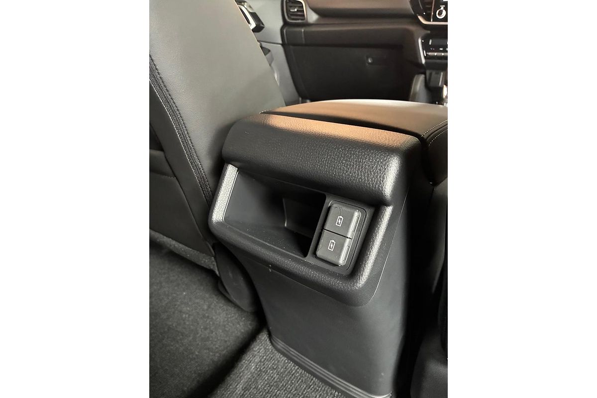 2025 Isuzu MU-X LS-T