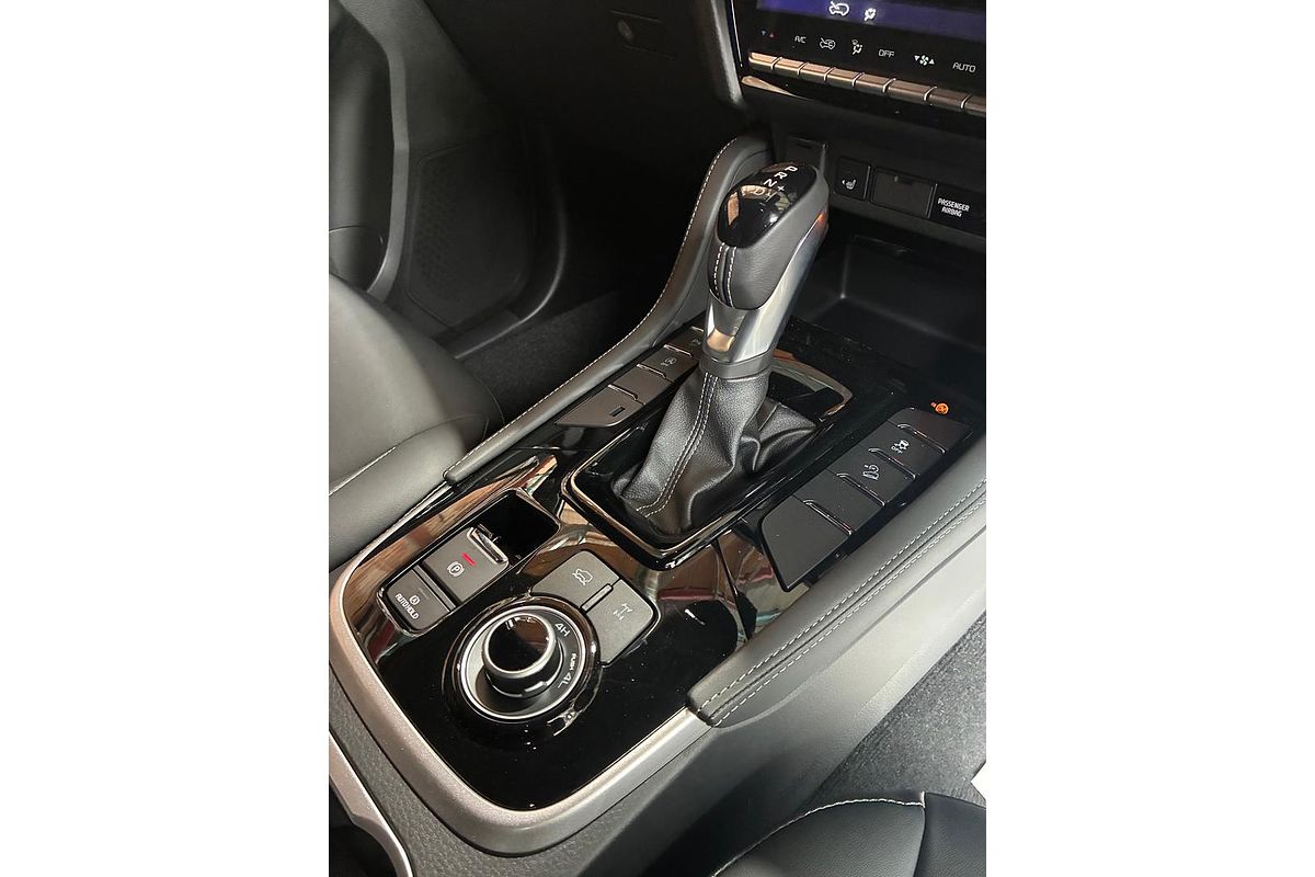 2025 Isuzu MU-X LS-T