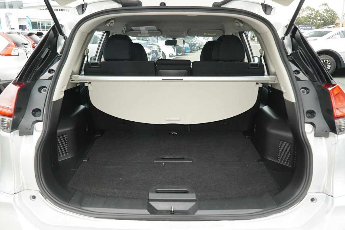 2022 Nissan X-TRAIL ST T32