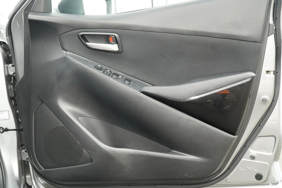 2017 Mazda 2 Maxx DJ Series