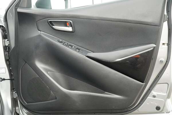 2017 Mazda 2 Maxx DJ Series