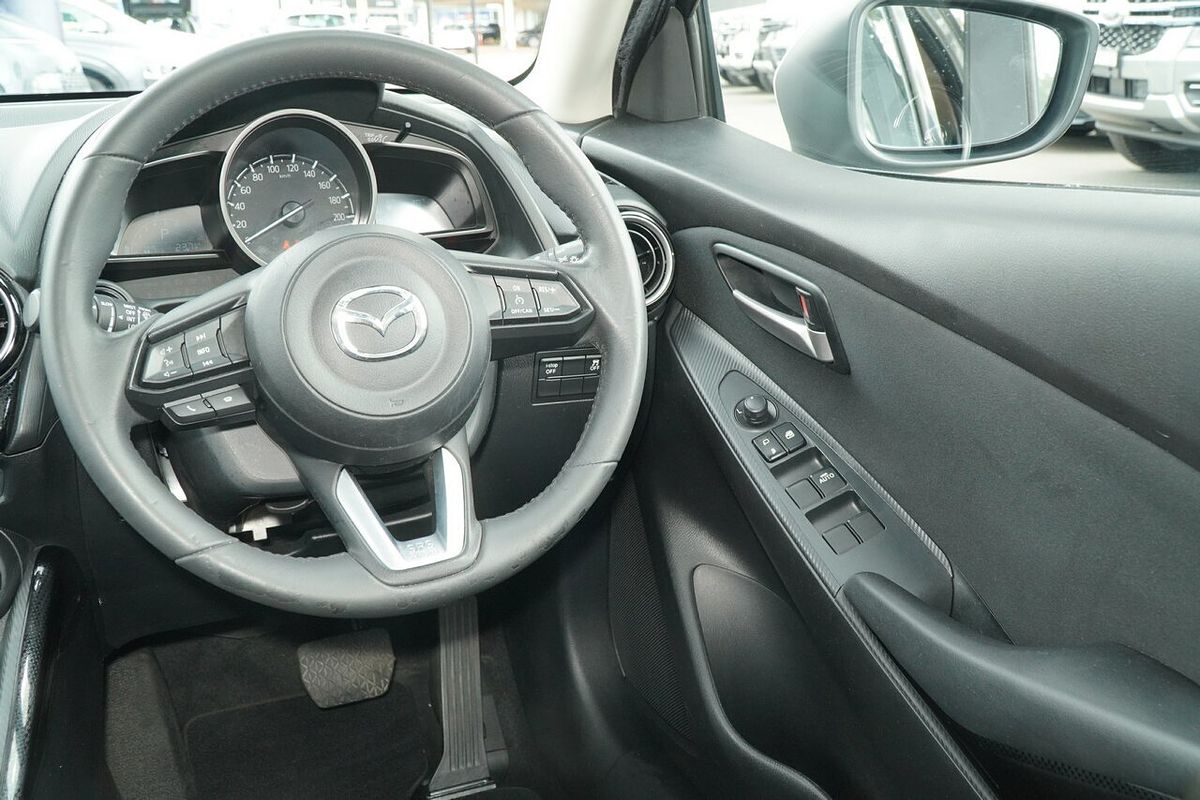 2017 Mazda 2 Maxx DJ Series