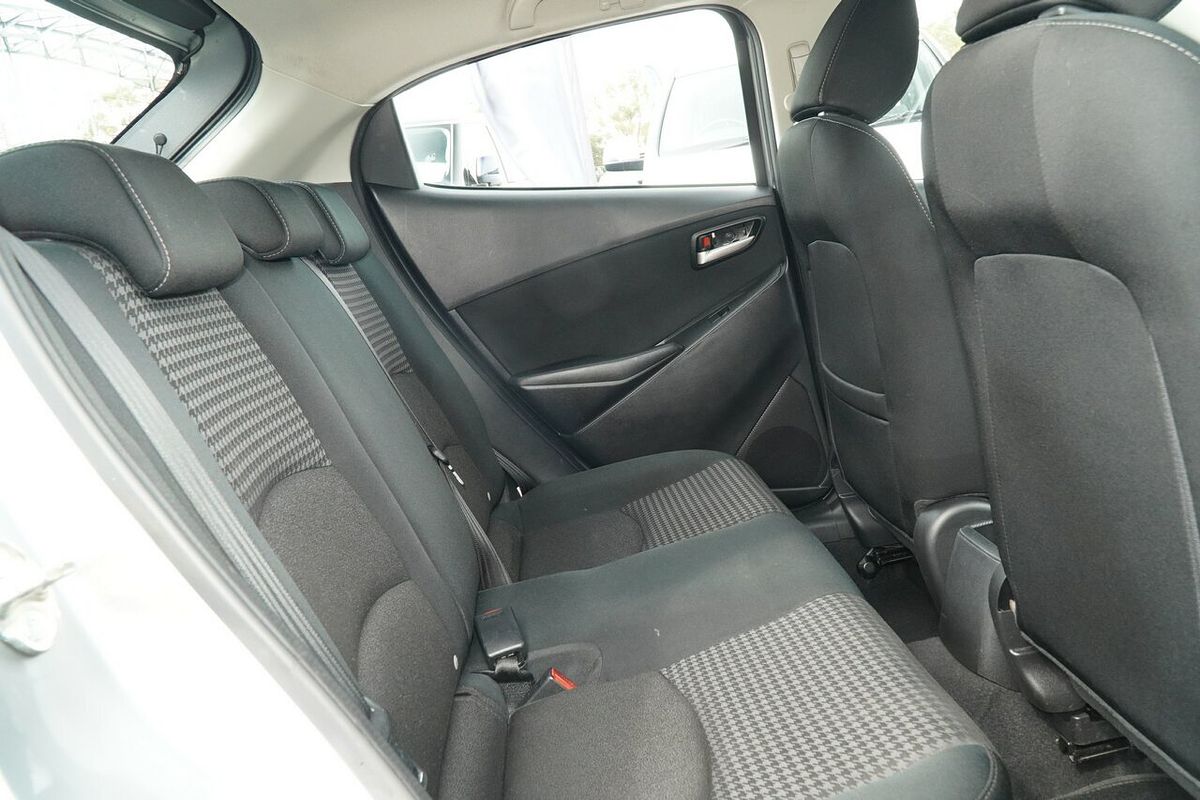 2017 Mazda 2 Maxx DJ Series
