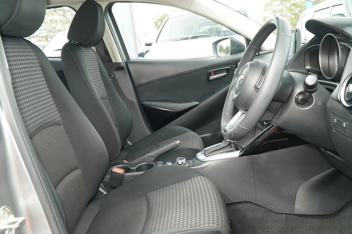 2017 Mazda 2 Maxx DJ Series