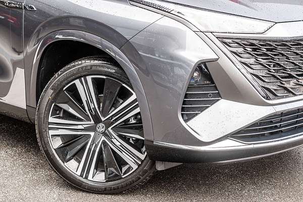 2025 MG QS Essence IS31