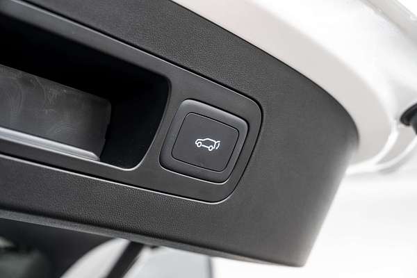 2025 MG QS Essence IS31