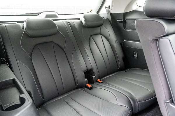 2025 MG QS Essence IS31