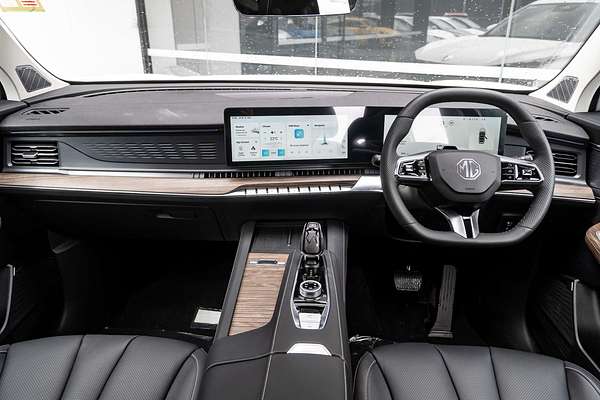 2025 MG QS Essence IS31