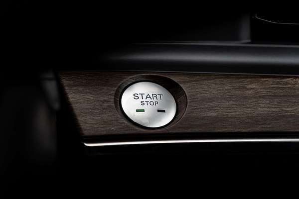 2025 MG QS Essence IS31