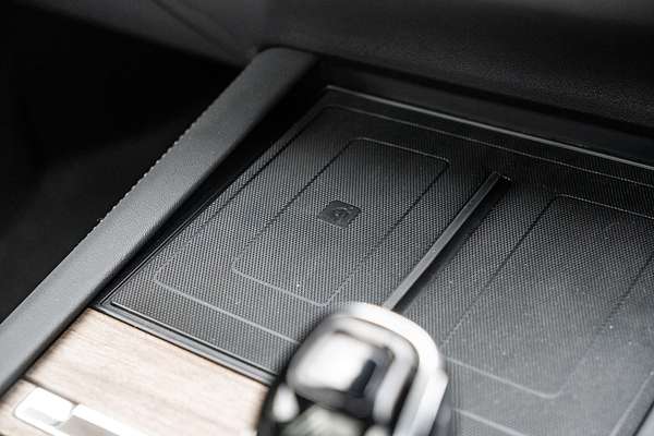 2025 MG QS Essence IS31