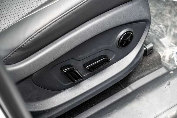 2025 MG QS Essence IS31