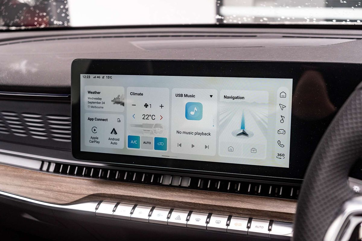 2025 MG QS Essence IS31