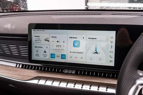 2025 MG QS Essence IS31