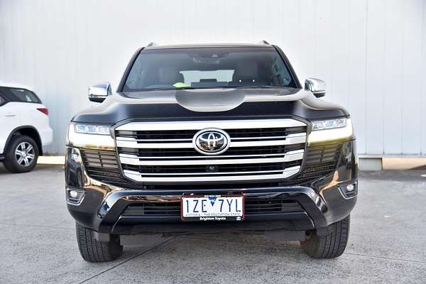 2023 Toyota Landcruiser Sahara FJA300R