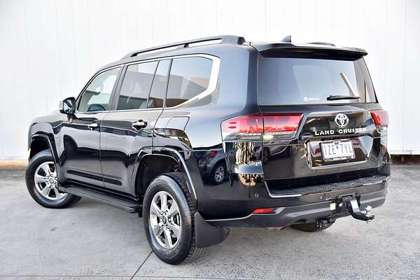 2023 Toyota Landcruiser Sahara FJA300R