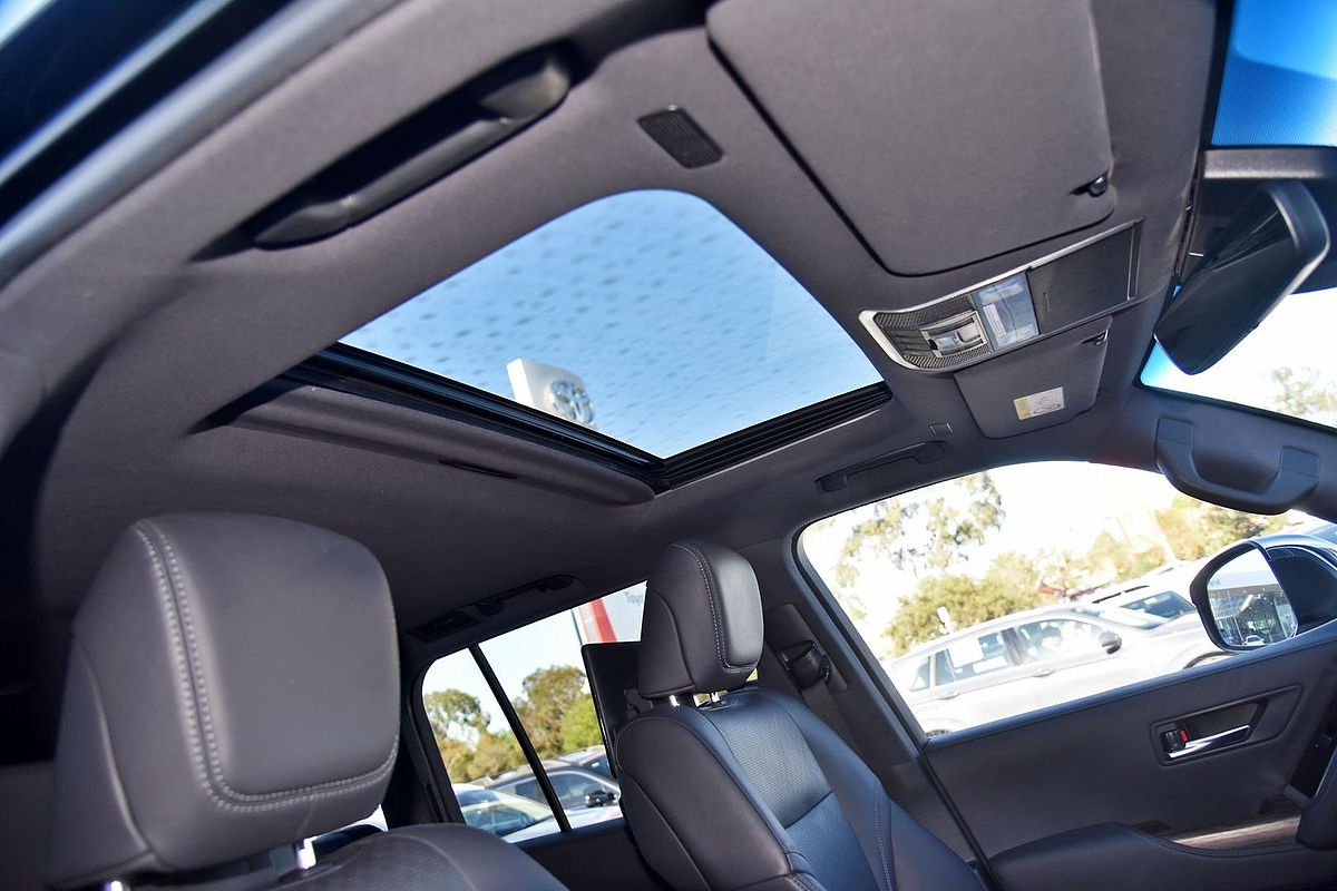 2023 Toyota Landcruiser Sahara FJA300R