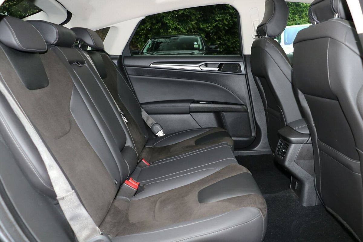 2015 Ford Mondeo Trend MD