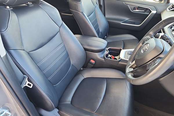 2020 Toyota RAV4 Cruiser AXAH54R