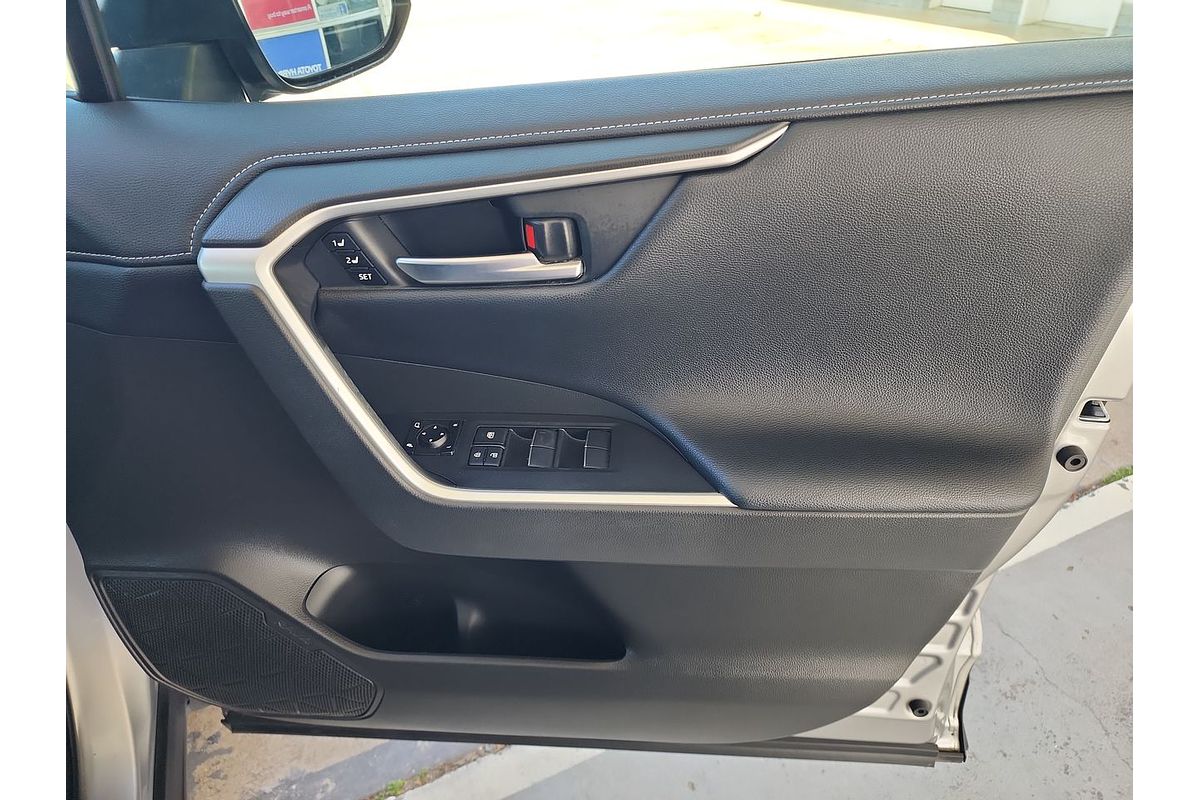 2020 Toyota RAV4 Cruiser AXAH54R