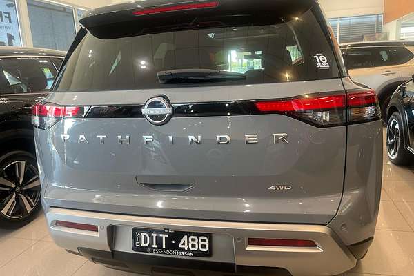 2024 Nissan Pathfinder Ti-L R53