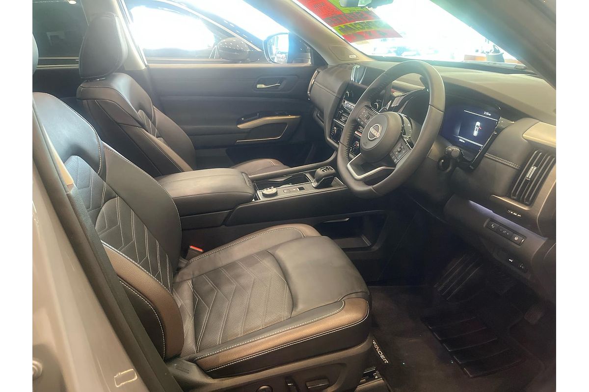 2024 Nissan Pathfinder Ti-L R53