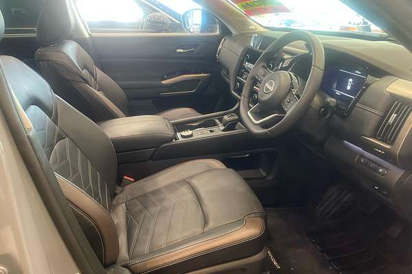 2024 Nissan Pathfinder Ti-L R53