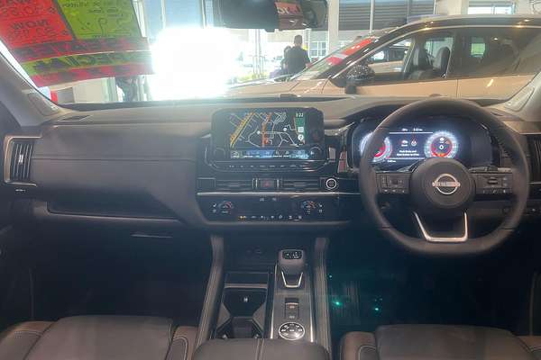 2024 Nissan Pathfinder Ti-L R53