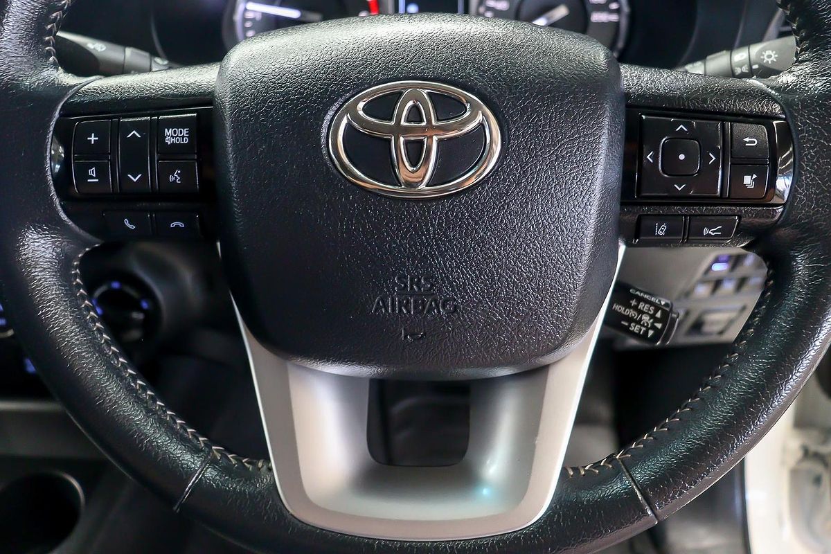 2023 Toyota Hilux SR5 GUN126R 4X4