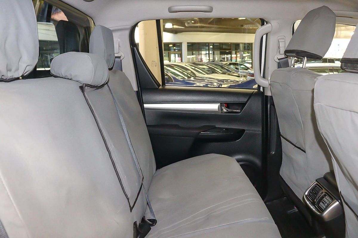 2023 Toyota Hilux SR5 GUN126R 4X4