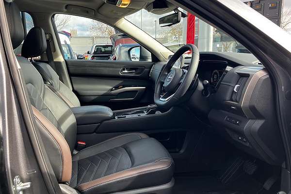2024 Nissan Pathfinder Ti-L R53