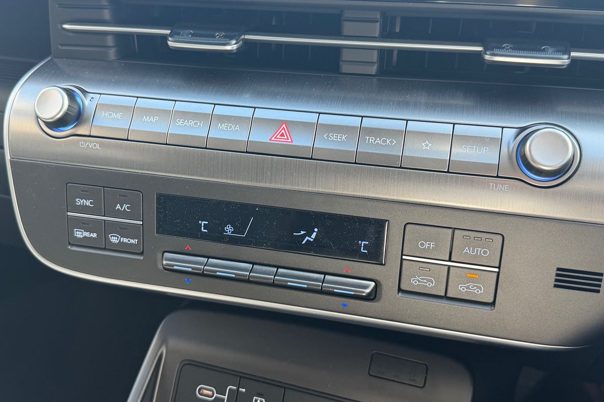 2025 Hyundai Kona Premium SX2.V2