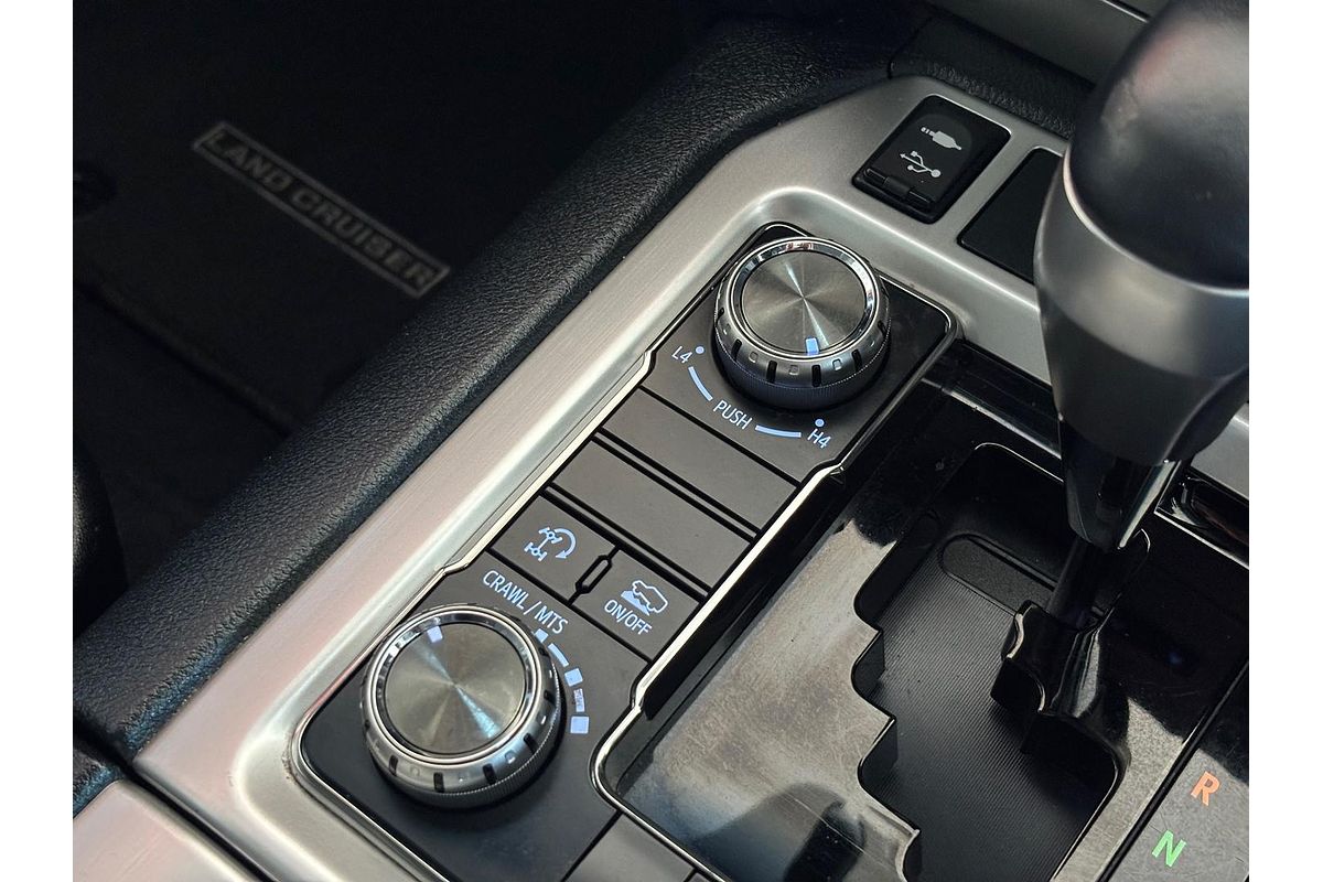 2020 Toyota Landcruiser VX VDJ200R