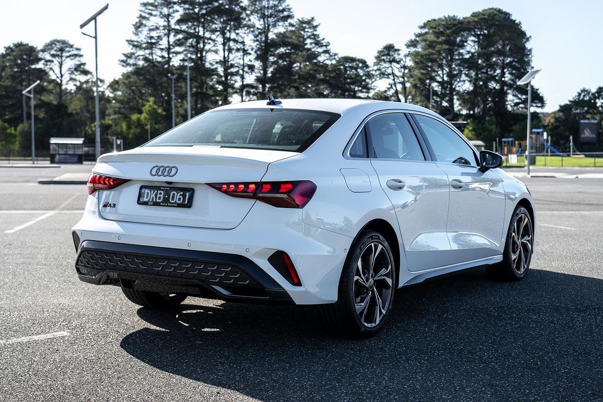 2025 Audi A3 35 TFSI S line GY