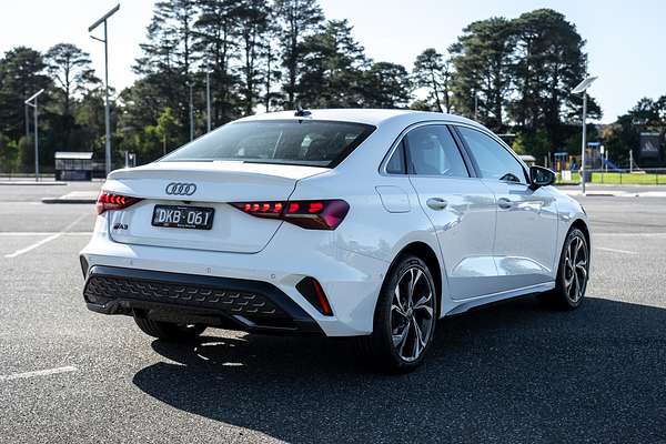2025 Audi A3 35 TFSI S line GY