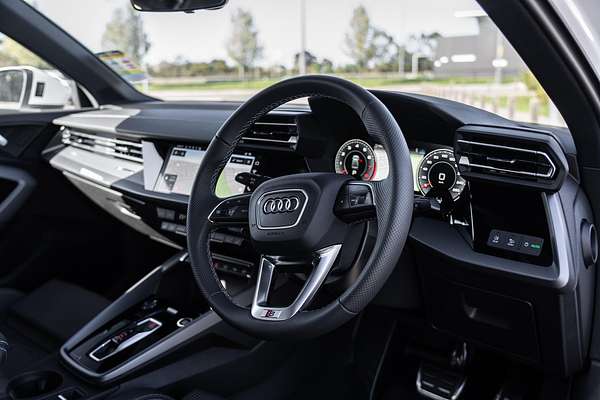2025 Audi A3 35 TFSI S line GY