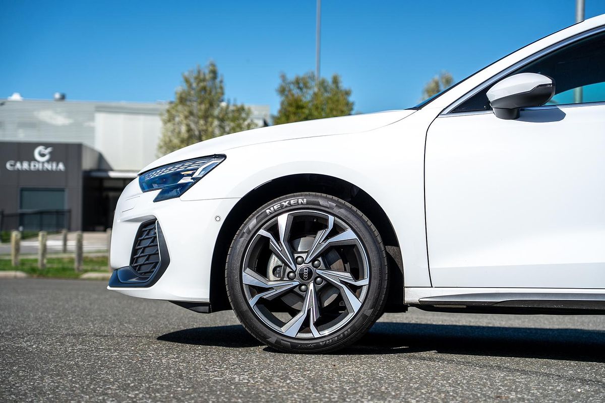 2025 Audi A3 35 TFSI S line GY