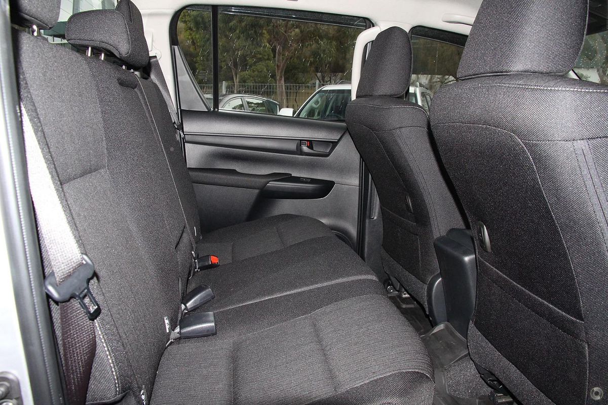 2017 Toyota Hilux SR GUN126R 4X4