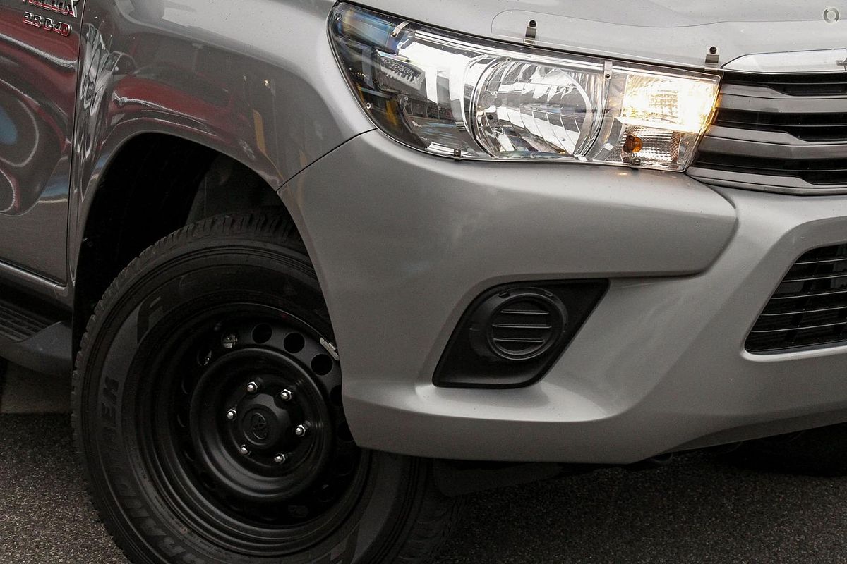 2017 Toyota Hilux SR GUN126R 4X4