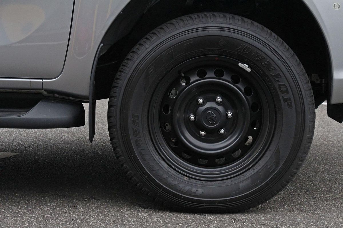 2017 Toyota Hilux SR GUN126R 4X4